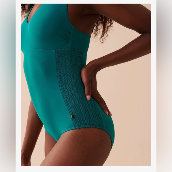 Teal one piece swimsuit - Picture 4 of 4